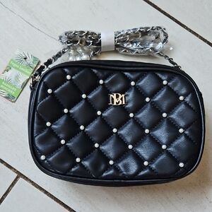 NWT $99 Badgley Mischka Black Quilted Vegan Leather Pearl Camera Bag